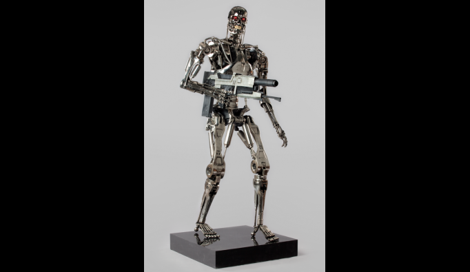Réplique de l’endosquelette T-800 de Terminator 2 : Le Jugement dernier (James Cameron- 1991)- 2006 Collection ScienceFictionArchi ves.com- Paris